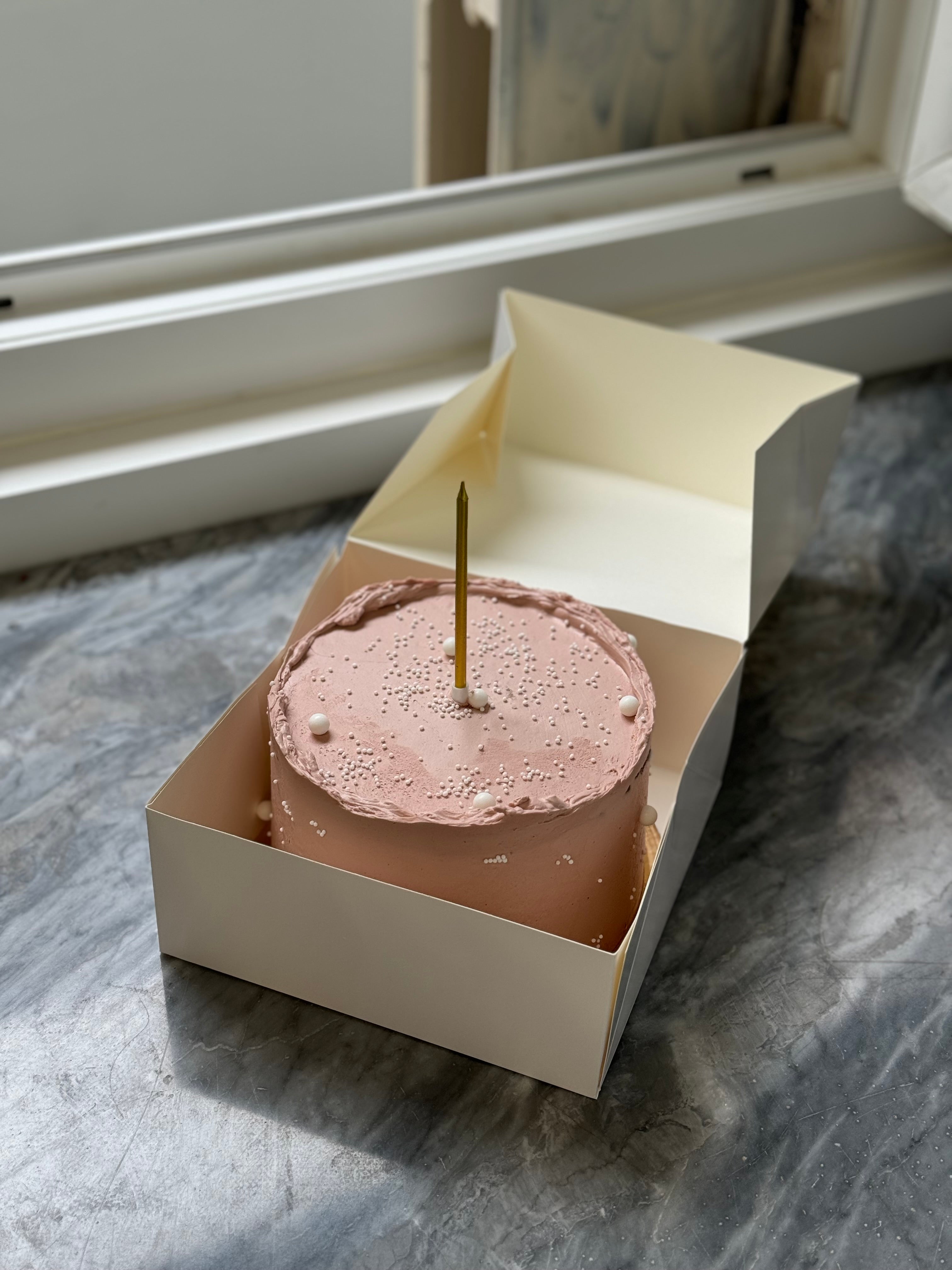 Layer Cake / Wedding Cake